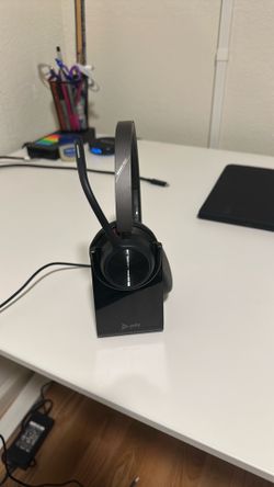 Poly Voyager 4320 Wireless Headphones OBO