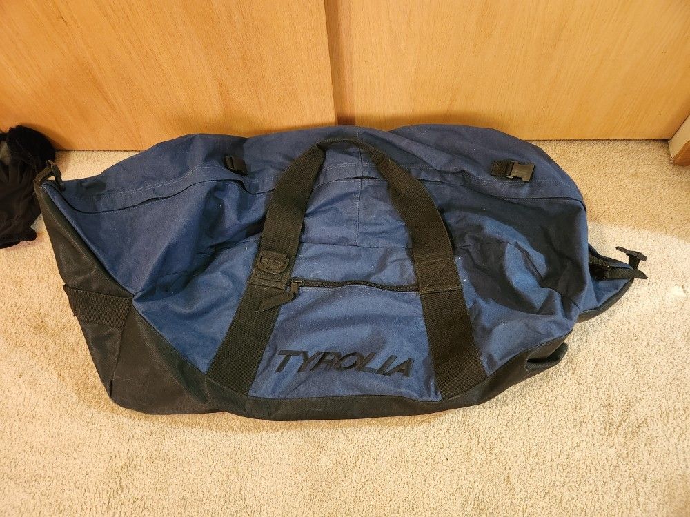 XL Tyrolla Duffle/Back Pack