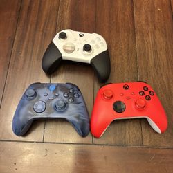 Xbox One Controllers 