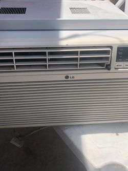 LG Air Conditioner/ Aire Acondicionado 8,000 Btu
