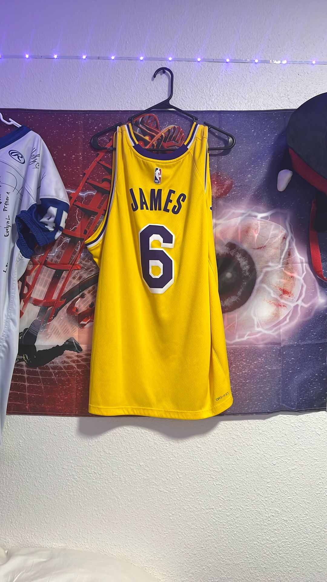 LeBron Jersey 