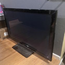 Plasma TV - No Smart 