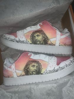 Kito wares “passion of the Christ” dunks