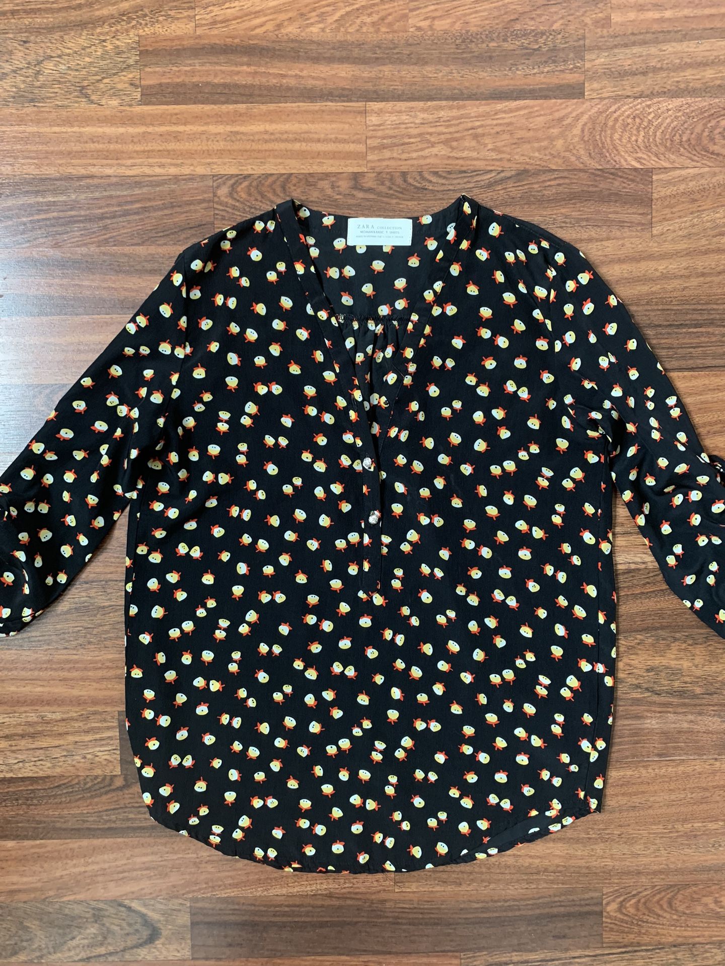 Zara Collection women black button down Small w yellow flowers Adjustable sleeve