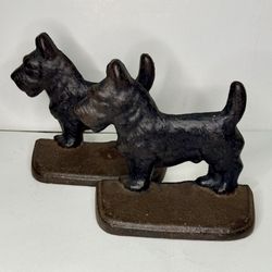 Pair Vintage Solid Cast Iron Scottish Terrier Scottie Dog Bookends Door Stopper