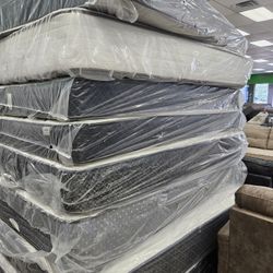 🔥 Mattress Clearance! 🔥