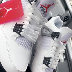 Jordan RETRO 4 ‘Cement’