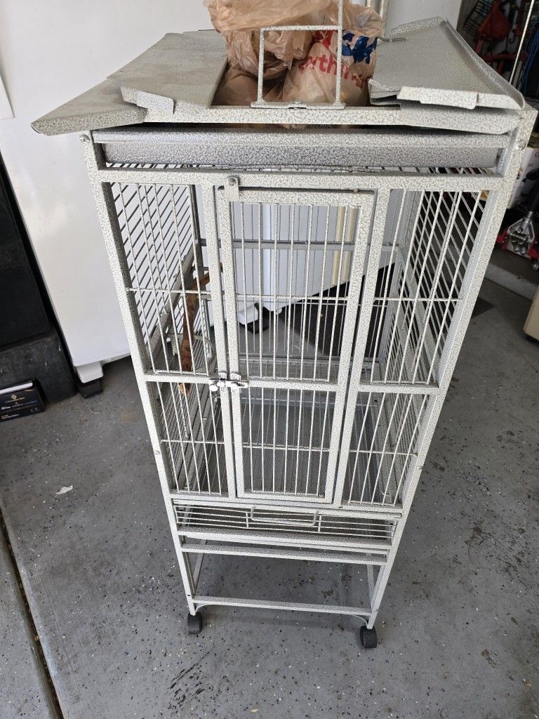 Great Condition Small-med Sz Iron Bird Cage