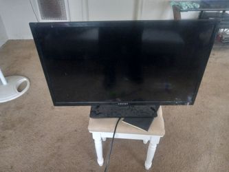 32 INCH TV