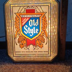 Entire Vintage Lot of 4 Lighted and 2 Metal Beer Signs Collection see our other great vintage art Fishing Lures jewelry antiques sports collectible IT