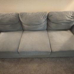 Moving: Couch/loveseat