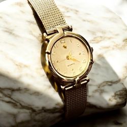 Le Watch Golden Heart Silver Tone Women’s Quartz Watch