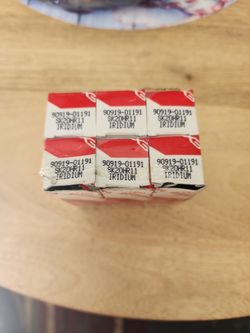 6 SPARK PLUG SK20HR11 IRIDIUM