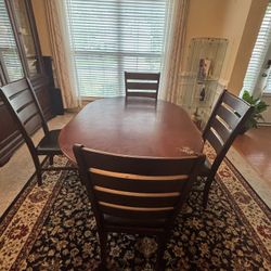 Dining Table with 4 Chairs – Good Condition – $75