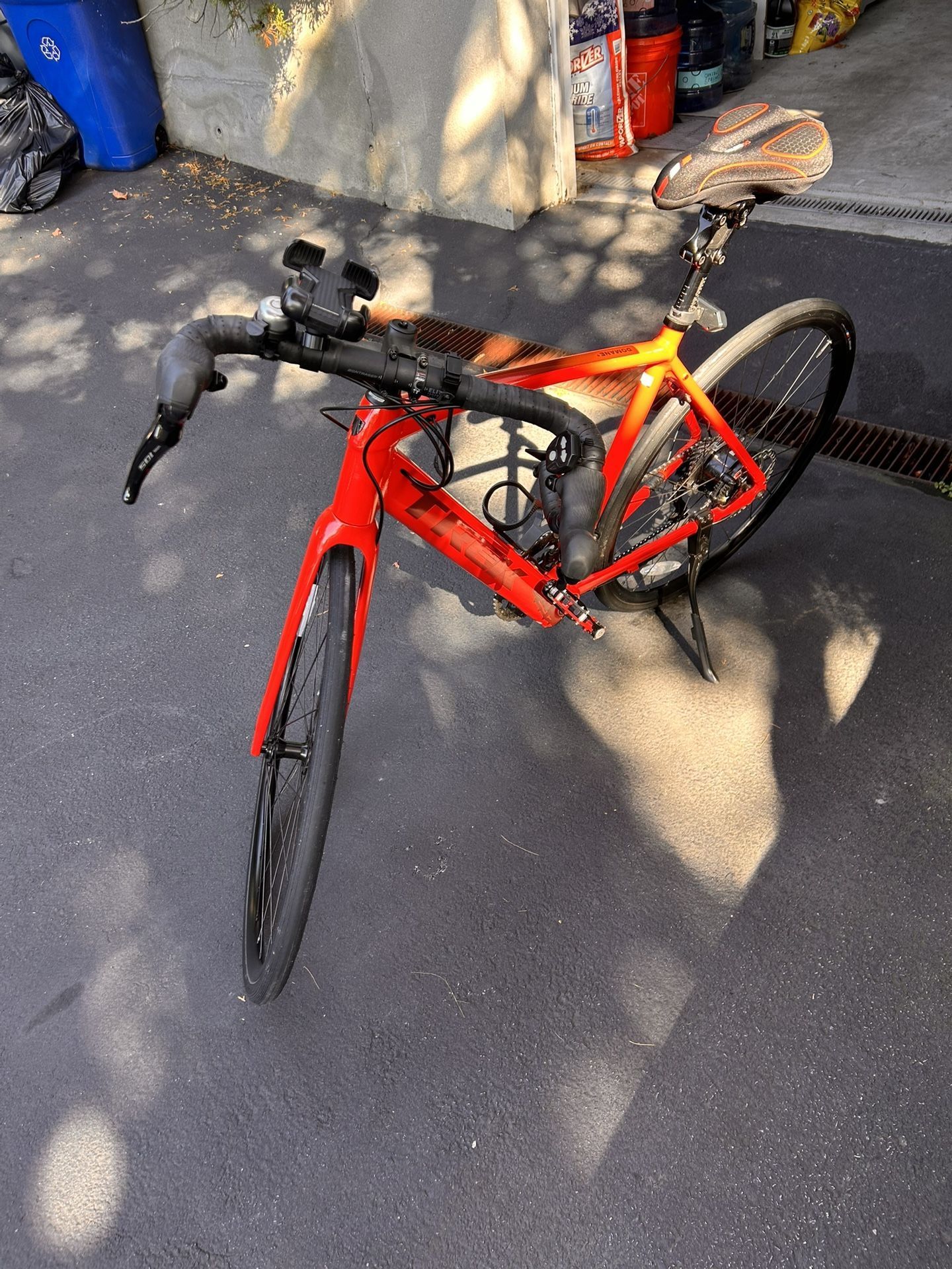 56 Cm Trek  Pedal Assist Bike