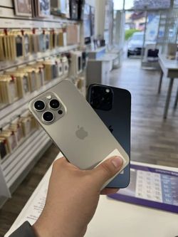 Apple - iPhone 15 Pro Max 6.7" (Unlocked) (Pre-owned) / 256GB / Good| $5 Down | Payment plan available