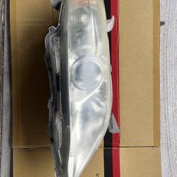 Right Headlight Assembly For Toyota Camry 2011