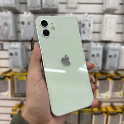 iPhone 12 64GB UNLOCKED✔️