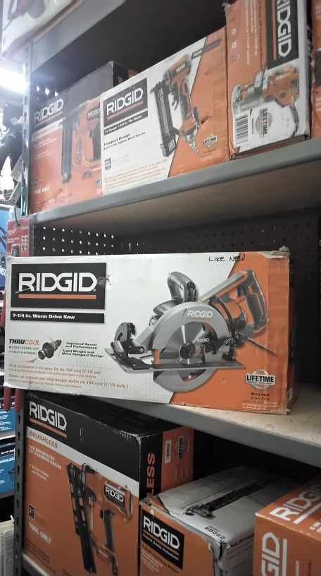 RIDGID 7 - 1/4 IN. WORM DRIVE SAW