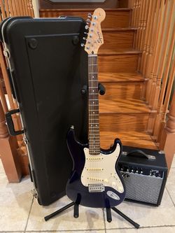 Squier Affinity Stratocaster W/ Hardshell Case, Fender Amp
