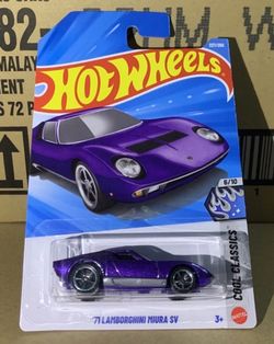2026 Hot Wheels Mainline Case M '71 Lamborghini Miura SV Series Cool Classics