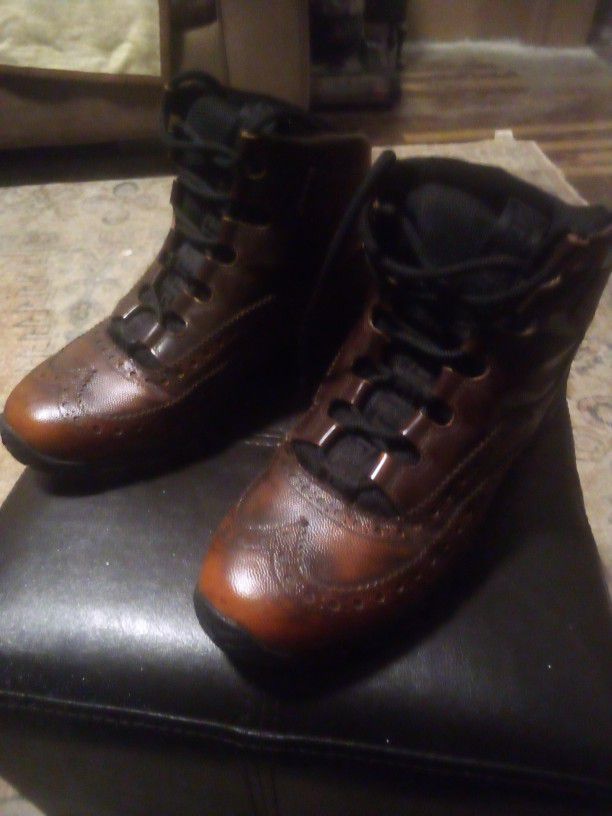 Versace Mens Size 8 Boots 