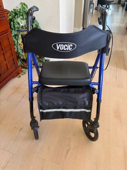 New Mobility walker with seat