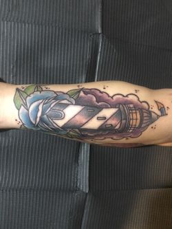 Tattoo artist