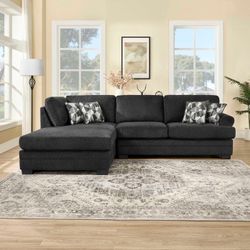 New. Sofa 🛋️ in 3 colors.