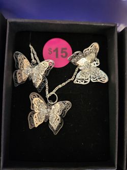 Butterfly Necklace And Earring Set
