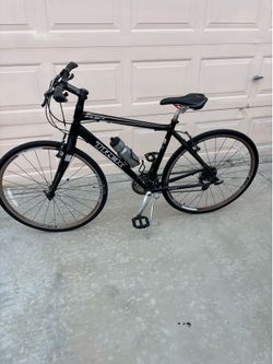 Trek 7.5 FX Hybrid bike. Men size!