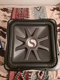 15-inch subwoofer, like new, 1000 watts RMS, dual 2-ohm voice coil