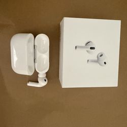 AirPod 3 pro case and right ear bud replacement