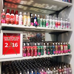 New! BATH & BODY WORKS 💖Concentrated Room Sprays 💖 $7each or 4 for $24!  