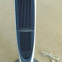 💨 38” Tall Tower Fan, Oscillating, Powerful, Thermostat, Quiet (brand new)