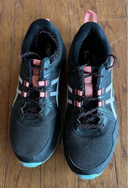 Women’s ASICS  gel venture Size 11