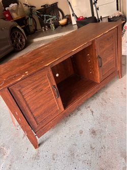 Tv stand