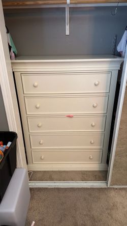 5 Drawer Dresser