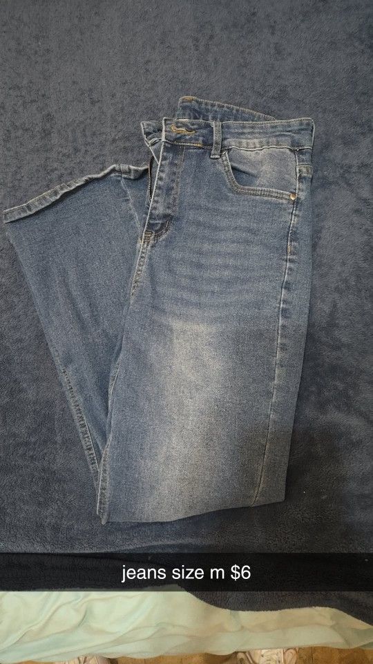 straight leg jeans (size m)