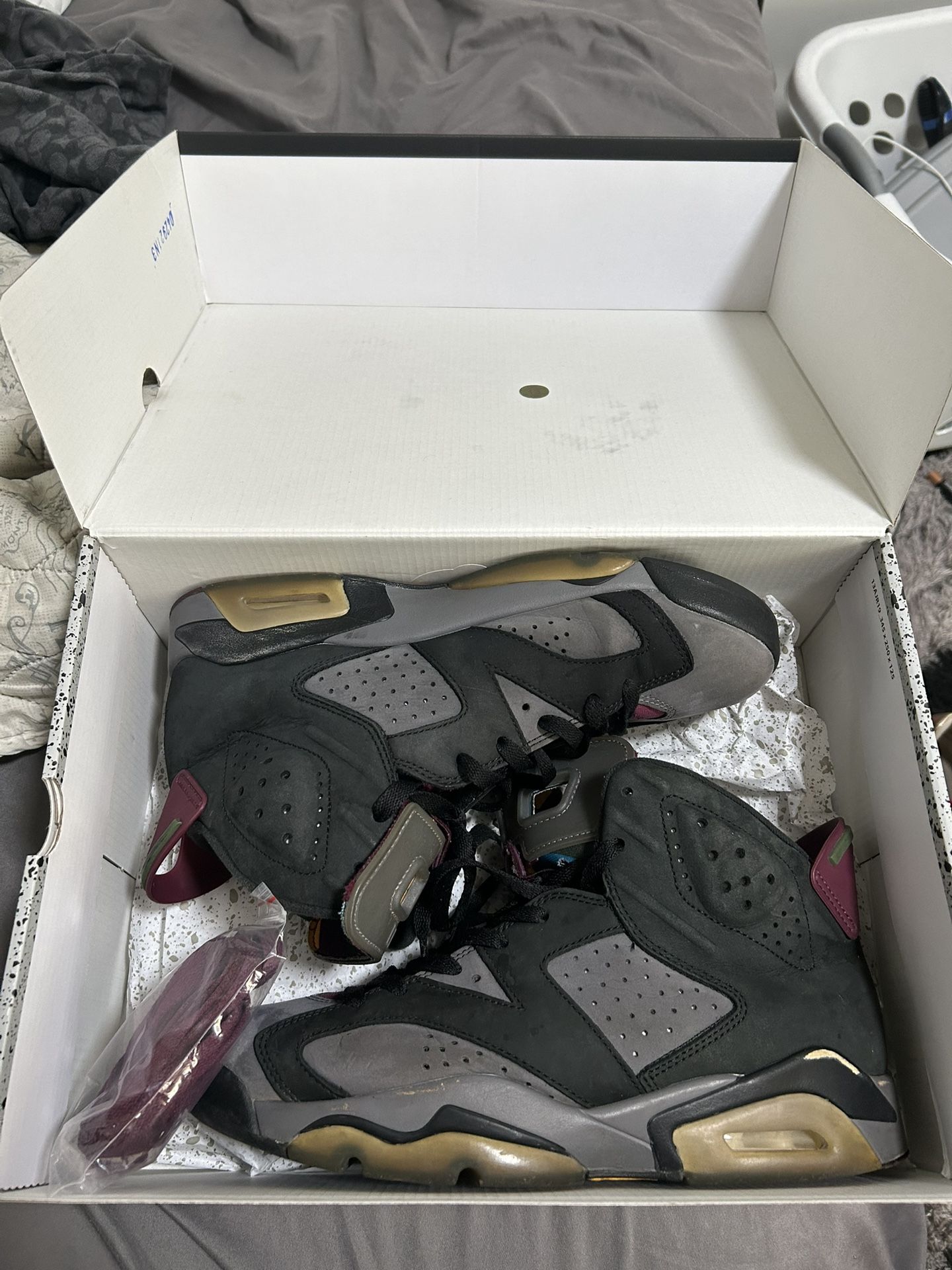 Jordan 6 Bordeaux