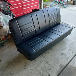 We Do Upholstery Work In Car's Boat's Furniture And RV And More 