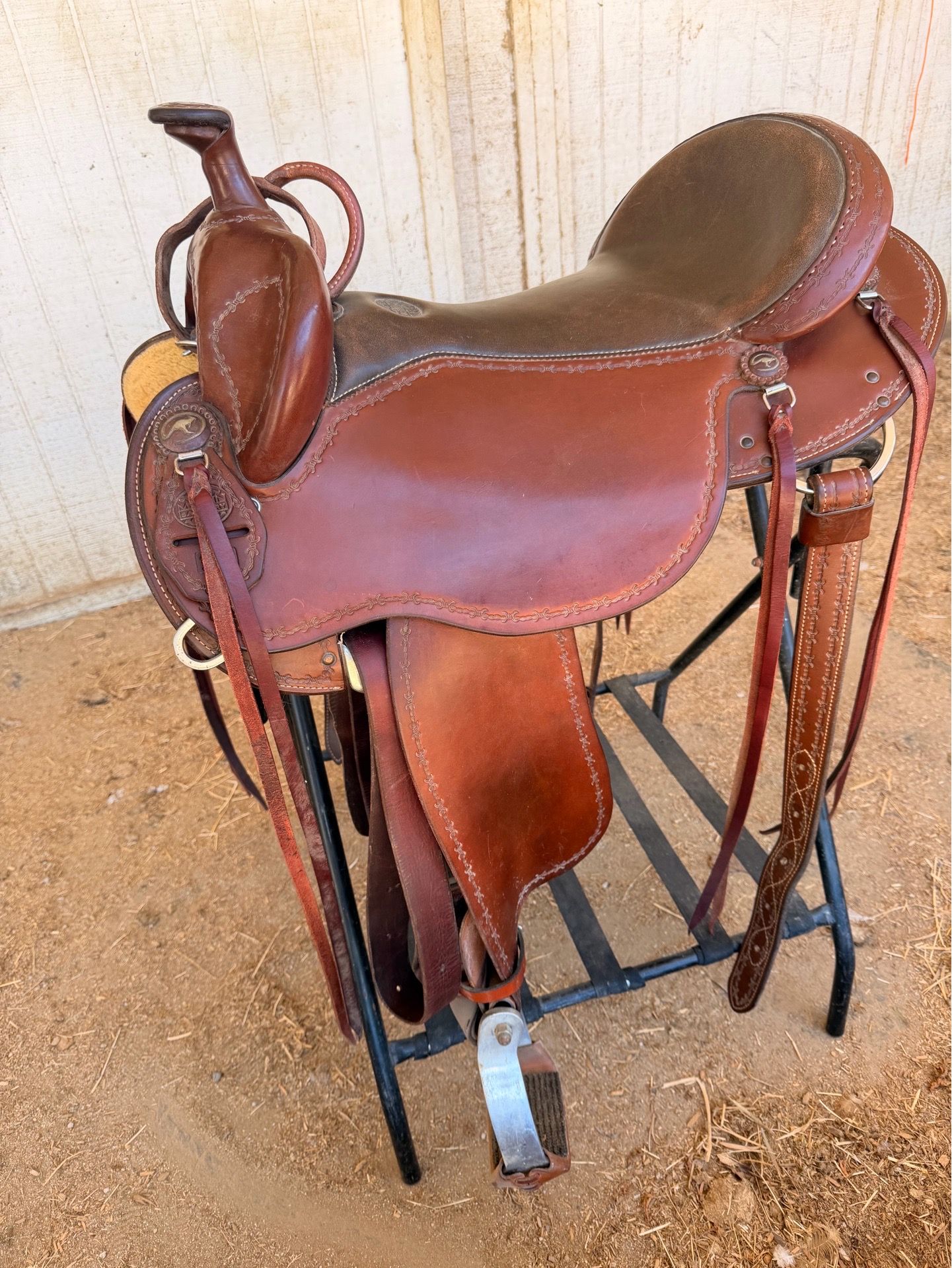 Clinton Anderson Martin saddle 17”