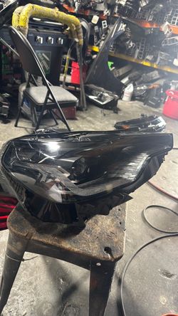 2024 2026 BMW M2 Right headlight