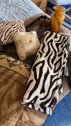 Animal print decor