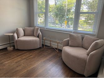 Decor chairs by Drew Barrymore, Color: Fawn