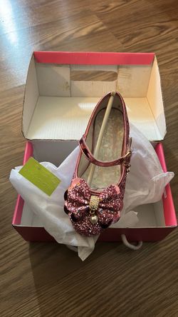 Girl glitter shoes