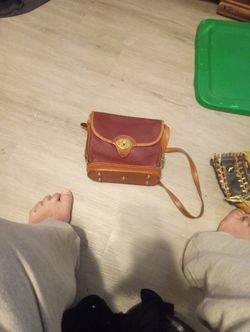 Dooney Purse Maroon Very Good Condition