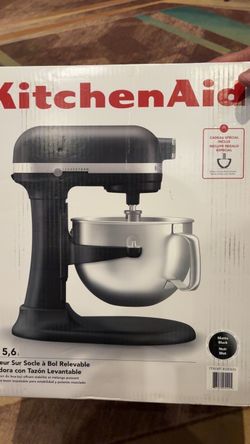 Kitchen Aid mixer 6 qt
