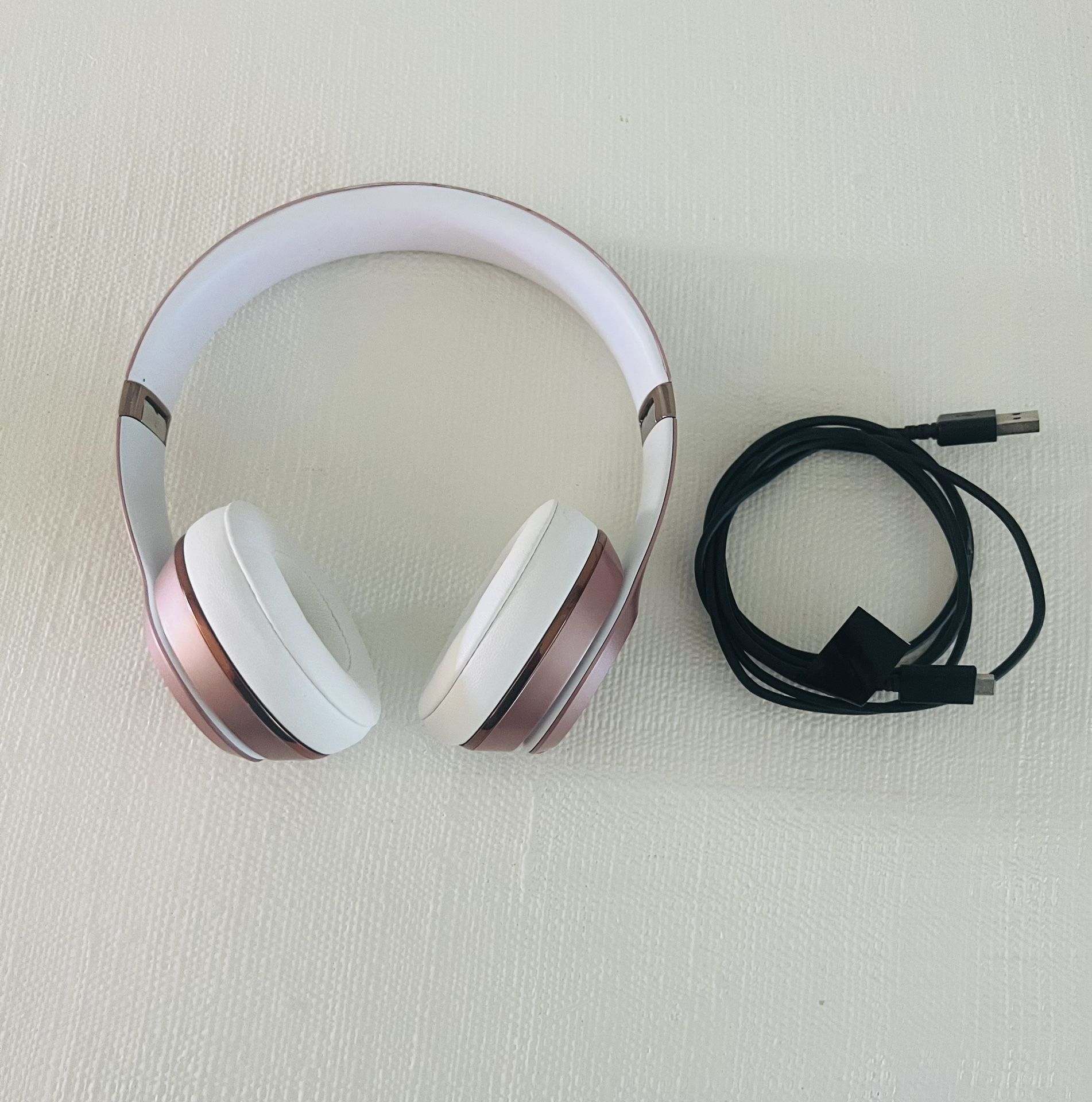 Genuine Beats Solo Wireless Headphones In Rose Gold