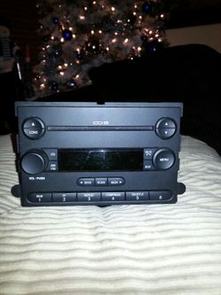 Ford 6 cds truck stereo 05 f350
